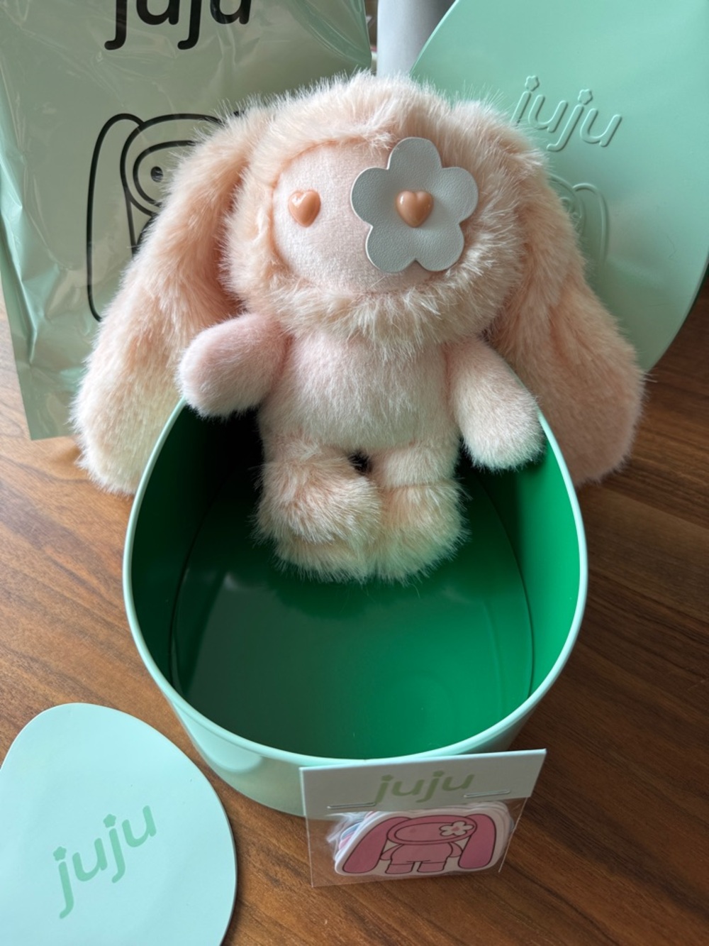 Cj Hendry Easter JuJu Cleo keychain